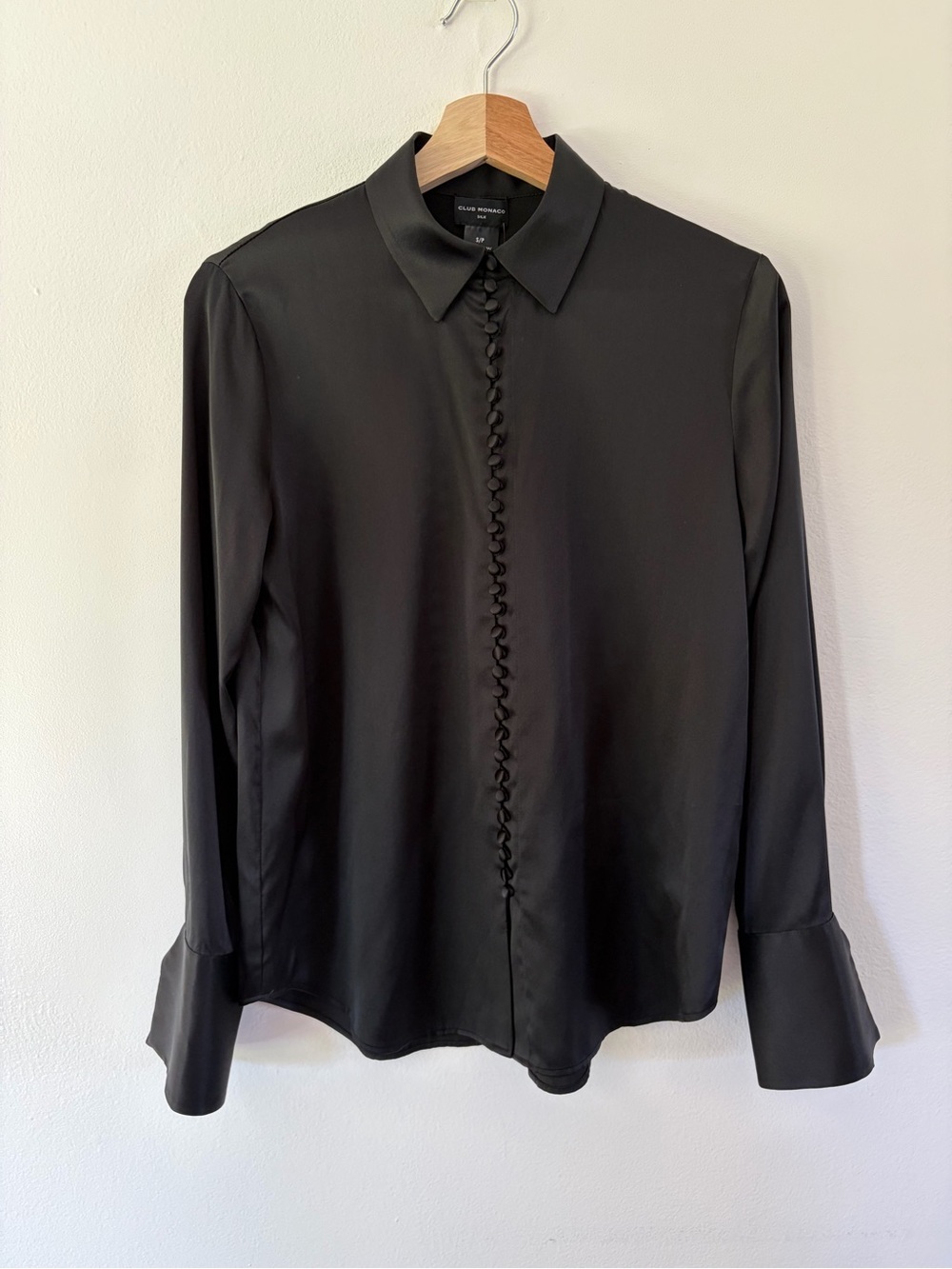 Club Monaco Black Mulberry Silk‎ Stretch Charmeuse Full Button Front Blouse